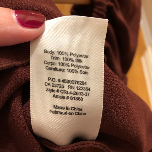 Wilfred Burgundy Off-Shoulder Top NWOT - Picture 6 of 7